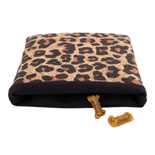 2 x Leckerli Einstecktasche aus Korkleder (vegan) Leopardenmuster